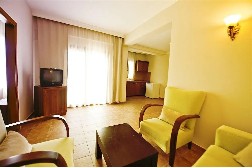 Otel Natur-Med Hot Springs And Health Resort Davutlar